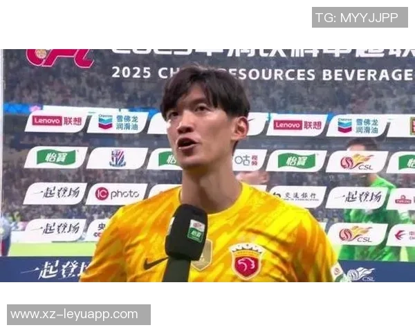 颜骏凌与偶像范德萨合影感慨万分：追梦路上的每一步都值得珍惜